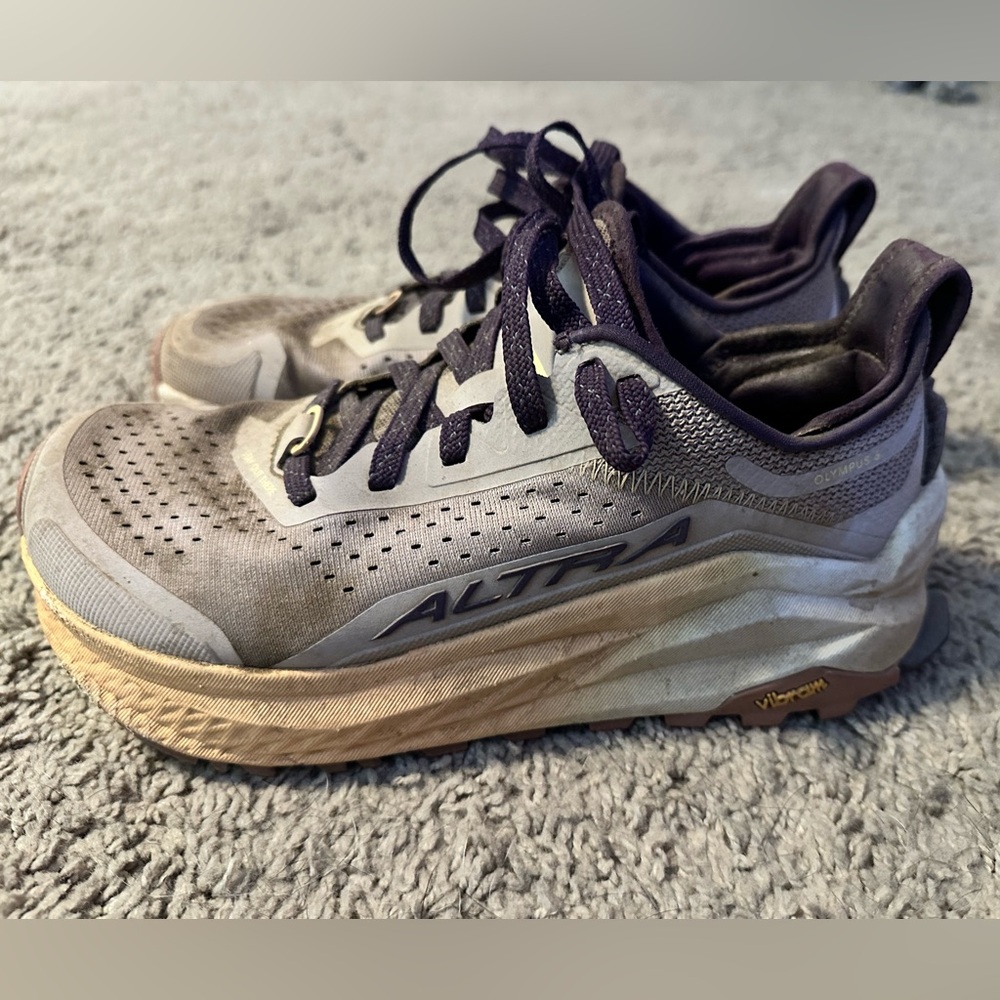 Altra Athletic Shoes in Gray and Purple